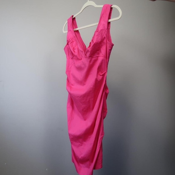 Le chateau pink dress - Picture 3 of 4